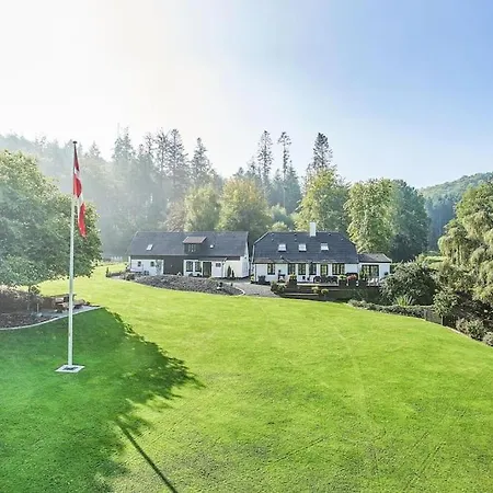 Naturskon Landidyl Pa Ibaekgaarden - I Egen Bolig Apartman Vejle